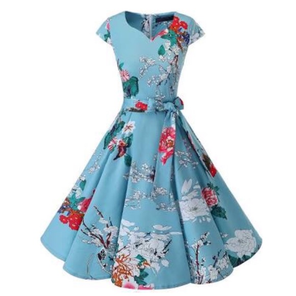 Dress Tells Dresses & Skirts - Dress Tells retro Tea Length floral Swing Dress